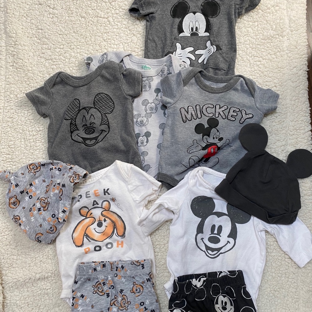 Disney/Mickey Mouse Baby onesie and outfit Bundle